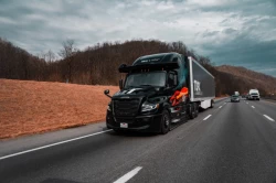 Daimler Truck livre à Torc sa nouvelle plateforme de camion autonome