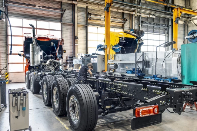 Mercedes-Benz Custom Tailored Trucks: 25 lat personalizacji na miarę