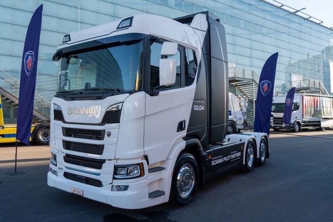 Scania tests hydrogen technology with Pilot Partner