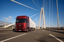Première française&nbsp;: Ford&nbsp;Trucks présente le New F-Max à Solutrans 2025