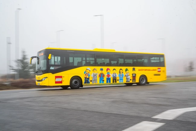 LEGO organiseert het vervoer van zijn teams met Crossway-bussen