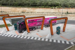 Un premier Volvo FH Electric pour les Transports BRES !
