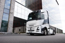 Volvo FH et FH16 : une édition spéciale pour le centenaire ! 