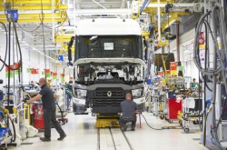 New industrial vehicle registrations in the EU in 2014