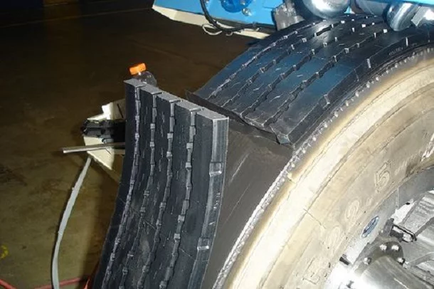 Augmenter la durée de vie des pneus grâce au recreusage et au